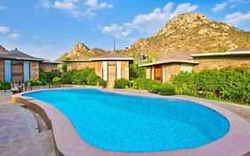 Grass Field Valley Resort