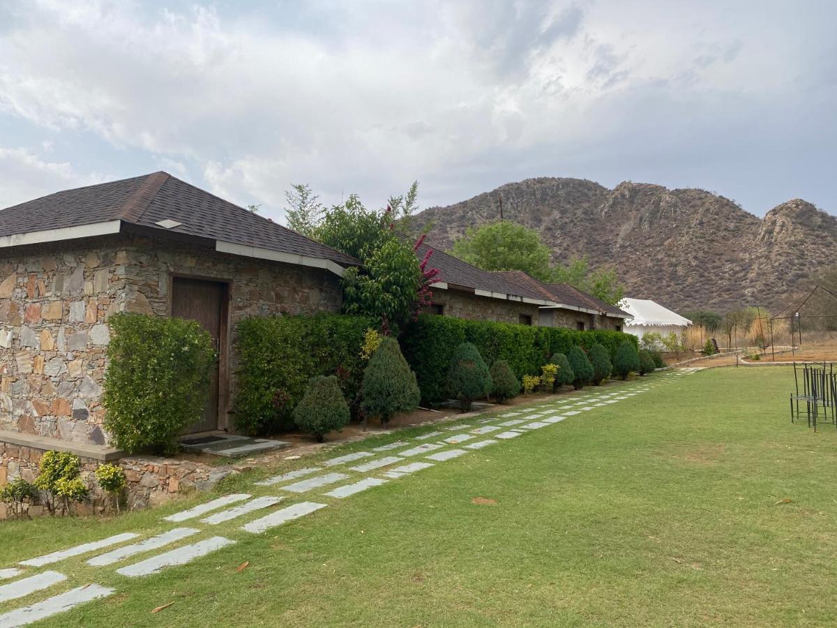 Grass Field Valley Resort Jaipur Exterior photo